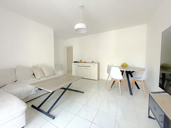 Appartement
         3 pièces
        - 57 m² 88 000 €*