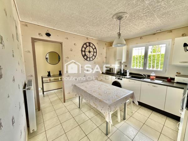 Maison avec 3 chambres, jardin, garage et piscine