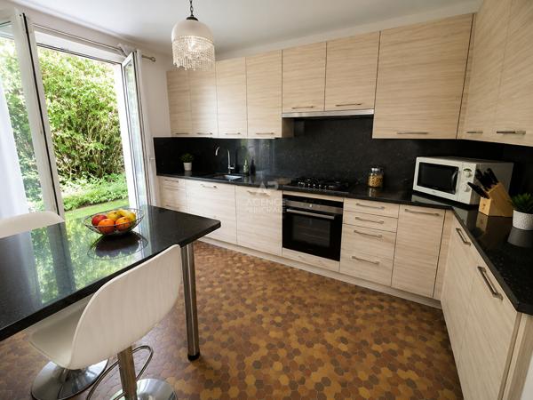 Maison Fourqueux 7 pièce(s) 140 m2 790 000 € **  - Référence  18476