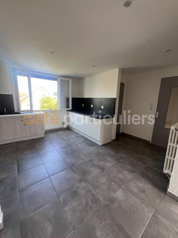 Vente
                Appartement112 m² - 4 Pièces -
                    TARBES (65000)
