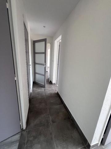Vente
                Appartement112 m² - 4 Pièces -
                    TARBES (65000)