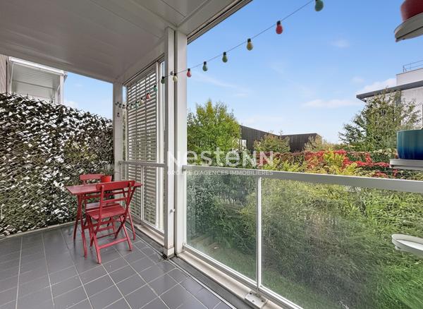 ISSY LES MOULINEAUX - QUARTIER FORT D'ISSY - Appartement 4 pièces avec 3 chambres et une terrasse