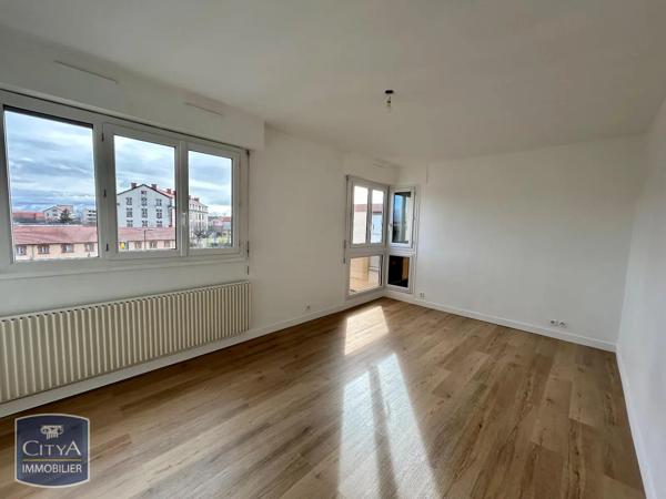 Appartement à louer 3 pièces 65.88m² Riom (63200)