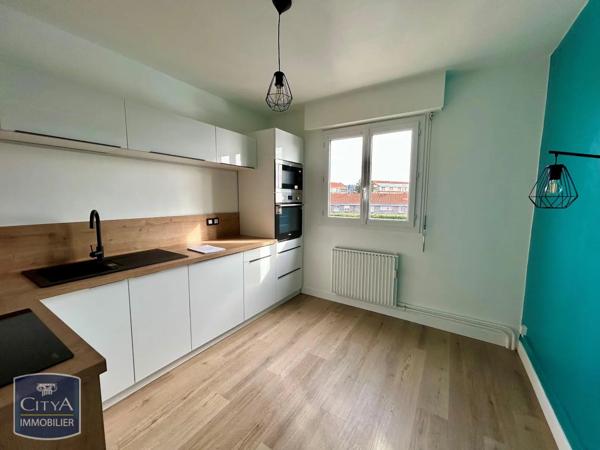 Appartement à louer 3 pièces 65.88m² Riom (63200)