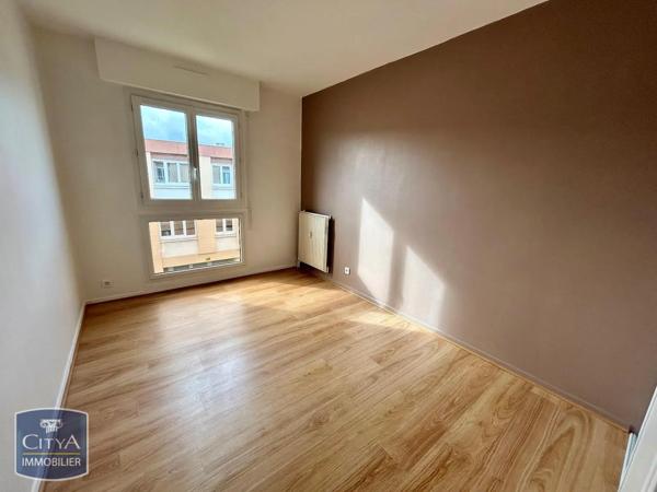 Appartement à louer 3 pièces 65.88m² Riom (63200)