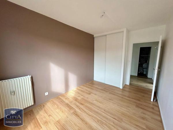 Appartement à louer 3 pièces 65.88m² Riom (63200)