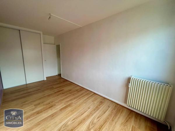 Appartement à louer 3 pièces 65.88m² Riom (63200)