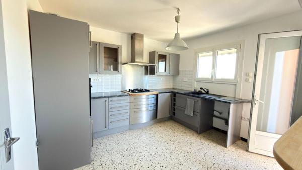 Belle villa indépendante 4chambres et garage proche Carcassonne sur terrain de 800m²