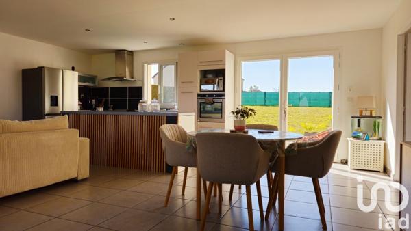 Maison 4 pièces de 98 m² à Plaimpied-Givaudins (18340)