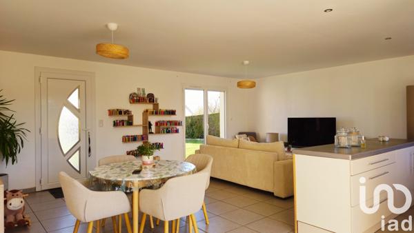 Maison 4 pièces de 98 m² à Plaimpied-Givaudins (18340)