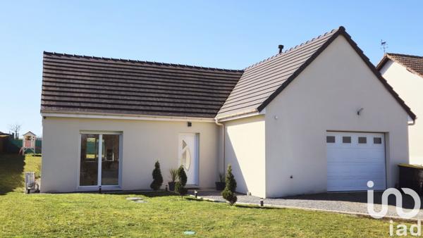 Maison 4 pièces de 98 m² à Plaimpied-Givaudins (18340)