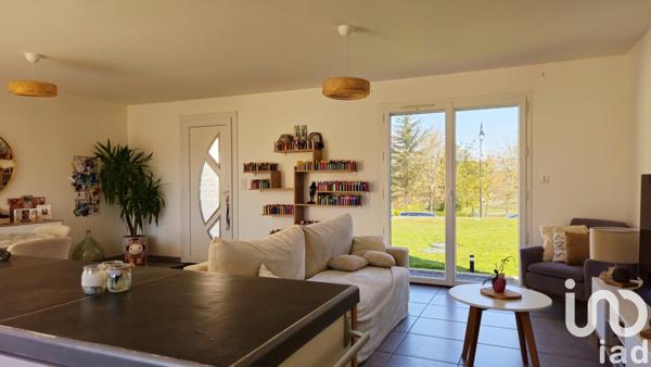 Maison 4 pièces de 98 m² à Plaimpied-Givaudins (18340)
