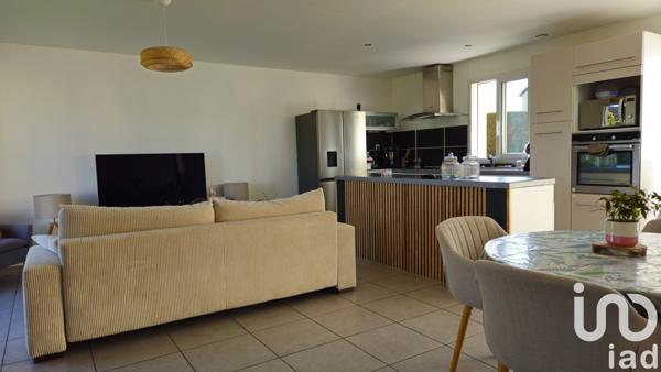 Maison 4 pièces de 98 m² à Plaimpied-Givaudins (18340)