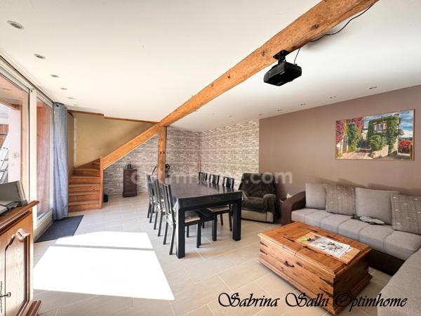 Maison de caractère atypique avec Terrain 1670 m² – Quincié-en-Beaujolais 69430