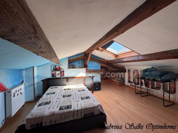 Maison de caractère atypique avec Terrain 1670 m² – Quincié-en-Beaujolais 69430