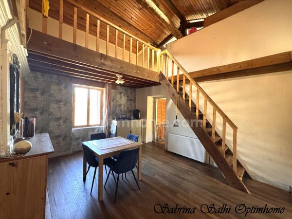 Maison de caractère atypique avec Terrain 1670 m² – Quincié-en-Beaujolais 69430