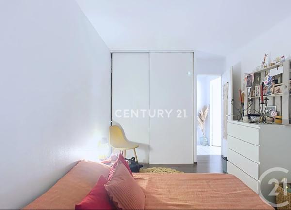 Appartement F2 à vendre  2 pièces - 47,18 m 2   AUBAGNE  - 13