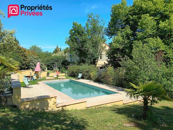 Cahors 46000 maison de 150 m², 3 chambres, grand terrain avec piscine