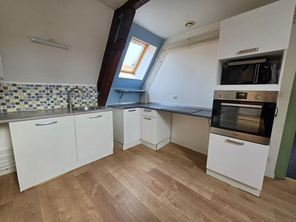 APPARTEMENT 3 CHAMBRES VIEILLE VILLE