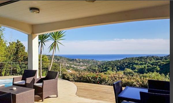 Maison à vendre  5 pièces - 110 m2 CAVALAIRE SUR MER - 83