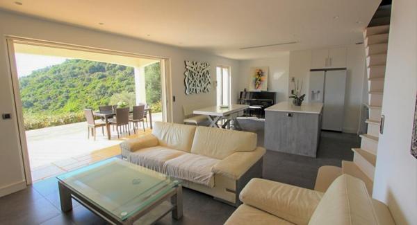 Maison à vendre  5 pièces - 110 m2 CAVALAIRE SUR MER - 83