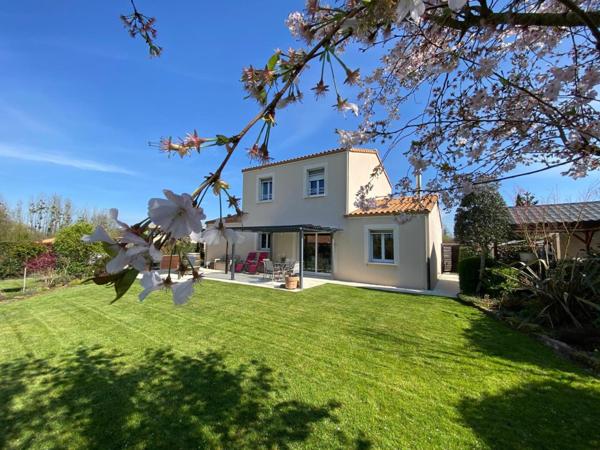 Maison moderne 4 chambres – Vie de plain-pied – Environnement calme