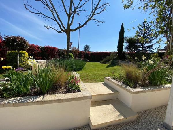 Maison moderne 4 chambres – Vie de plain-pied – Environnement calme