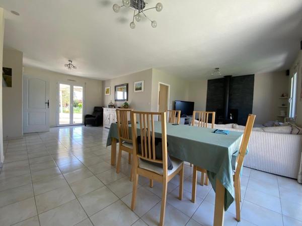 Maison moderne 4 chambres – Vie de plain-pied – Environnement calme