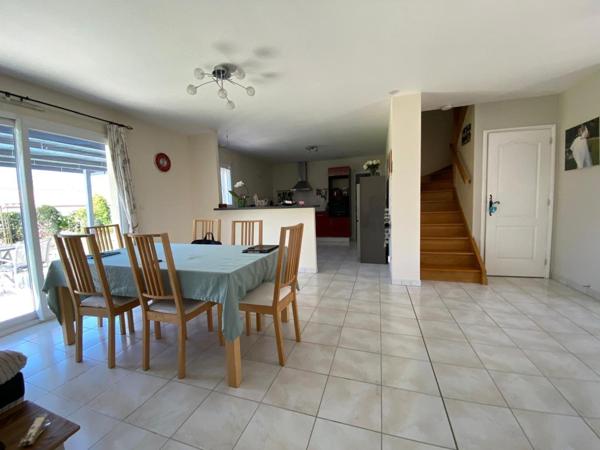 Maison moderne 4 chambres – Vie de plain-pied – Environnement calme