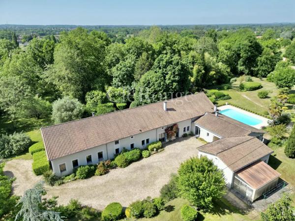 Entre Libourne et Bergerac - Magnifique propriété avec piscine et un parc arboré de plus de 1,8 hectares