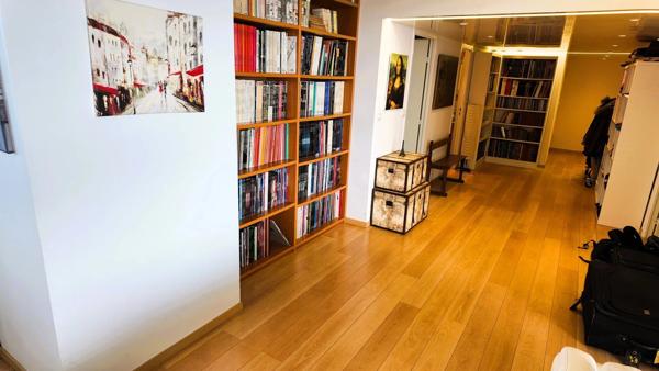 Appartement de standing 140 m² – Triple exposition – Résidence Le France, aux portes de La Défense