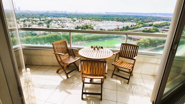 Appartement de standing 140 m² – Triple exposition – Résidence Le France, aux portes de La Défense
