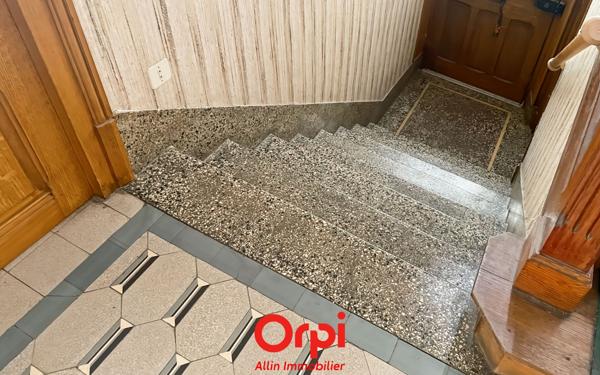 Maison à vendre    6 pièces •  Montluçon