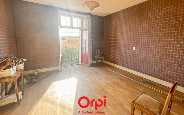 Maison à vendre    6 pièces •  Montluçon