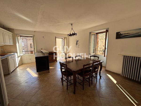 Immeuble de rapport locatif à Thueyts 10 pièce(s) 200 m2