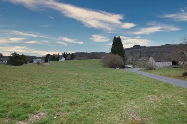Terrain à LE CHASTANG, 19190 - 2350m²