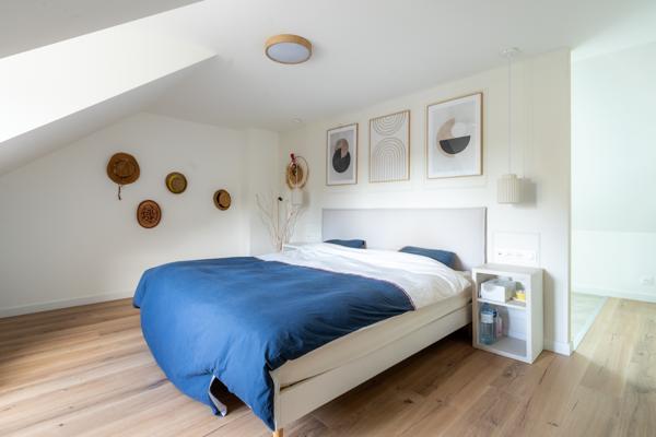 Maison contemporaine aux volumes généreux dans un écrin de calme