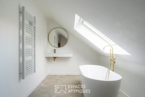 Maison contemporaine aux volumes généreux dans un écrin de calme