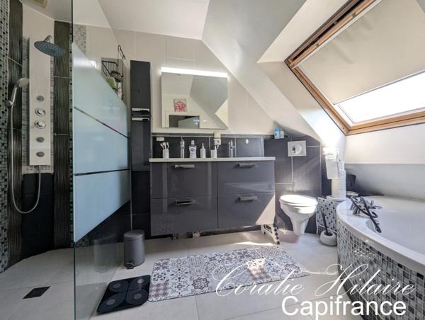 Maison à vendre 5 pièces RIXHEIM (68) Grande pièce de vie, 3 chambres, joli jardin