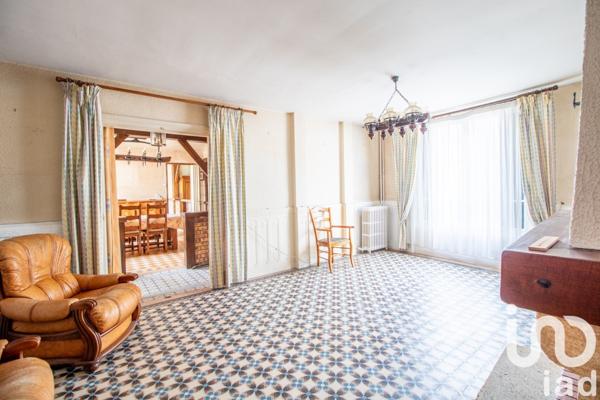 Ferme 10 pièces de 313 m² à Vauréal (95490)