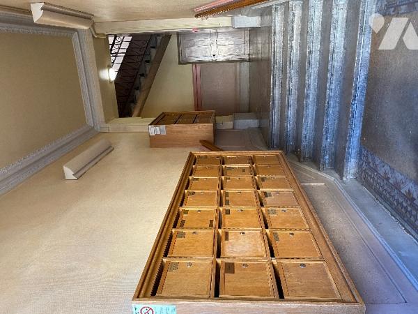 Appartement de 4 pièces au 3ᵉ étage avec ascenseur, en annexes: cave et grenier.