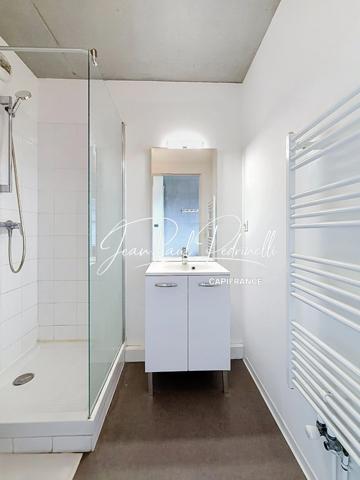 Appartement T1 de 20 m² - Spécial investissement locatif- Lyon 2 Confluence - Bail commercial LMNP géré -  Rentabilité 6,5 %  DPE B