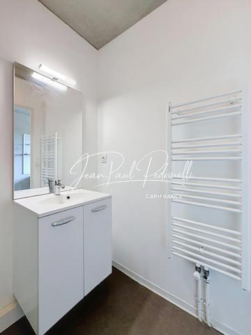 Appartement T1 de 20 m² - Spécial investissement locatif- Lyon 2 Confluence - Bail commercial LMNP géré -  Rentabilité 6,5 %  DPE B