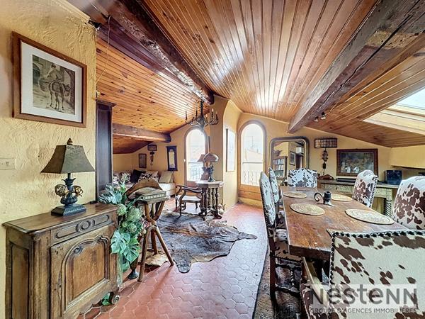 EXCLUSIVITÉ - VIEIL ANTIBES -DERNIER ÉTAGE - 86 M² _ APPARTEMENT