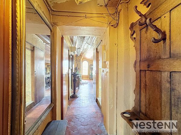 EXCLUSIVITÉ - VIEIL ANTIBES -DERNIER ÉTAGE - 86 M² _ APPARTEMENT