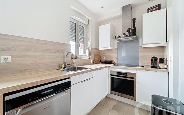 Appartement à louer    2 pièces • 42,39 m2 Maisons-Alfort