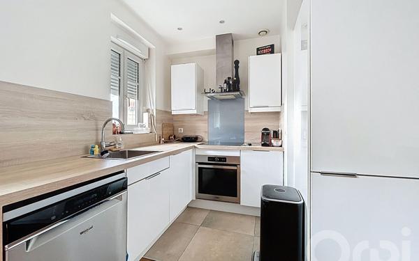 Appartement à louer    2 pièces • 42,39 m2 Maisons-Alfort