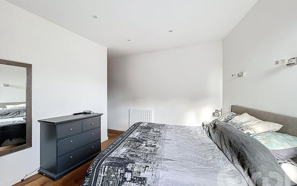 Appartement à louer    2 pièces • 42,39 m2 Maisons-Alfort