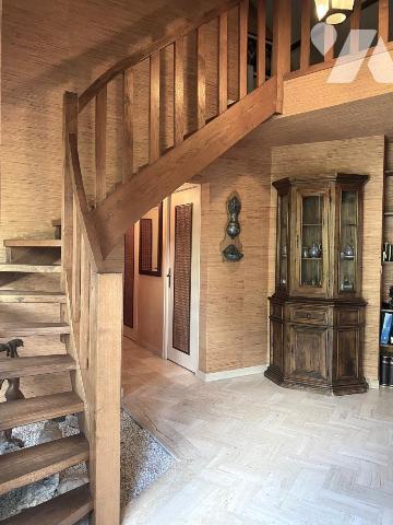 CARQUEFOU, Monceaux. Maison de 158 m² sur un parc de 2064 m² avec piscine. Libre à la vente.