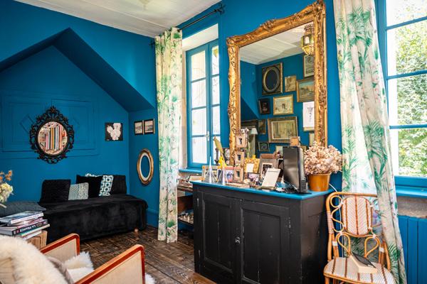 Maison en coeur de ville avec jardin arboré